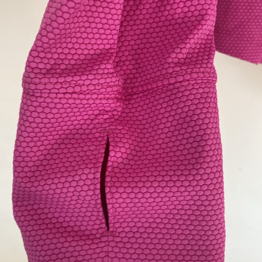 Tommy Bahama Active women’s hot pink fuschia 1/2 zip performance top Sz L - Picture 6 of 10